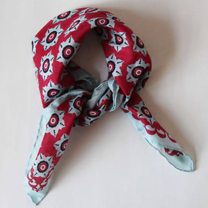 Daisy Scarf - Red