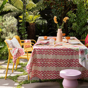 Double Waves Pink Tablecloth